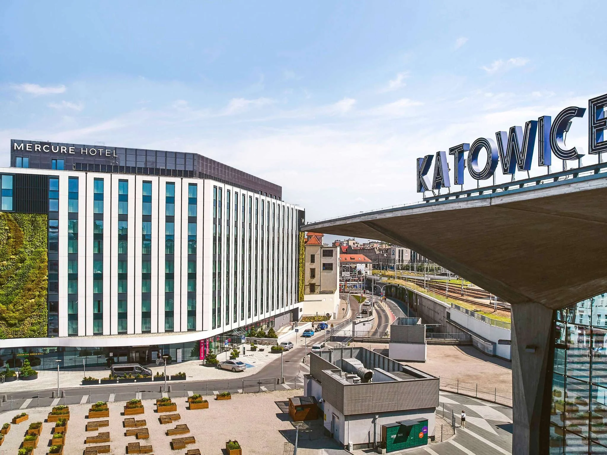 Mercure Hotel — building view beside the Katowice landmark sign